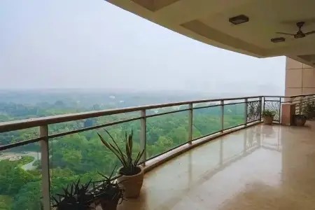 DLF Privana South